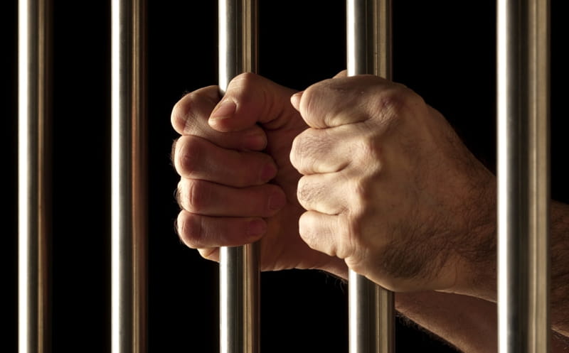 Террористы в Европе редко являются мигрантами — проблема в основном "внутренняя"