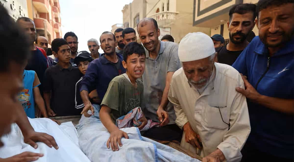 Окровавленная вода: среди погибших при израильских ударах — дети, набирающие воду