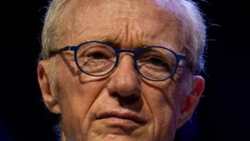 Давид Гроссман: война Израиля в Газе — это геноцид