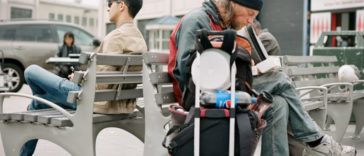 «После 60-ти нас уже никто не ждёт»: как Брюссель наказывает своих безработных