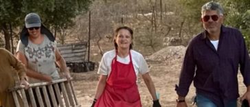 Хильде из Бельгии защищает ферму палестинской христианской семьи от поселенцев