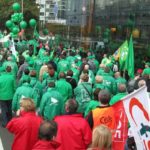 Реформа пособий под огнём критики: профсоюзы требуют её приостановить