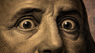 Редкий системный шок: доллар на минимуме за четыре года