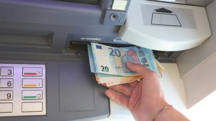 Что делать, если банкомат «съел» деньги: насколько это частая проблема в Бельгии