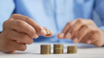 Зарплаты в Бельгии растут медленнее, чем у соседей — профсоюзы требуют пересмотра