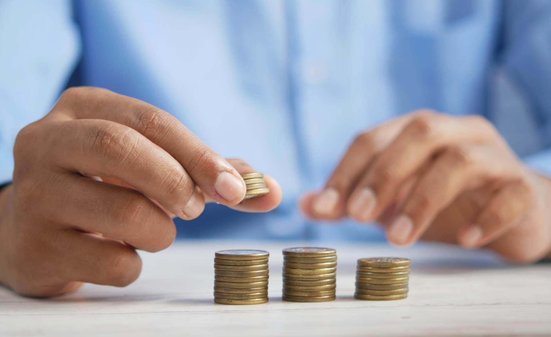 Зарплаты в Бельгии растут медленнее, чем у соседей — профсоюзы требуют пересмотра