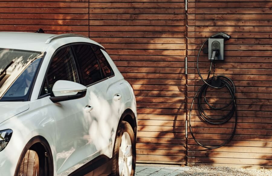 Штраф 117 евро грозит тысячам владельцев электромобилей в Бельгии