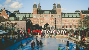 Города повышают туристический налог, но несколько евро никого не отпугивают