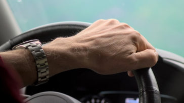 Во Франции за превышение на 50 км/ч теперь судят как за преступление