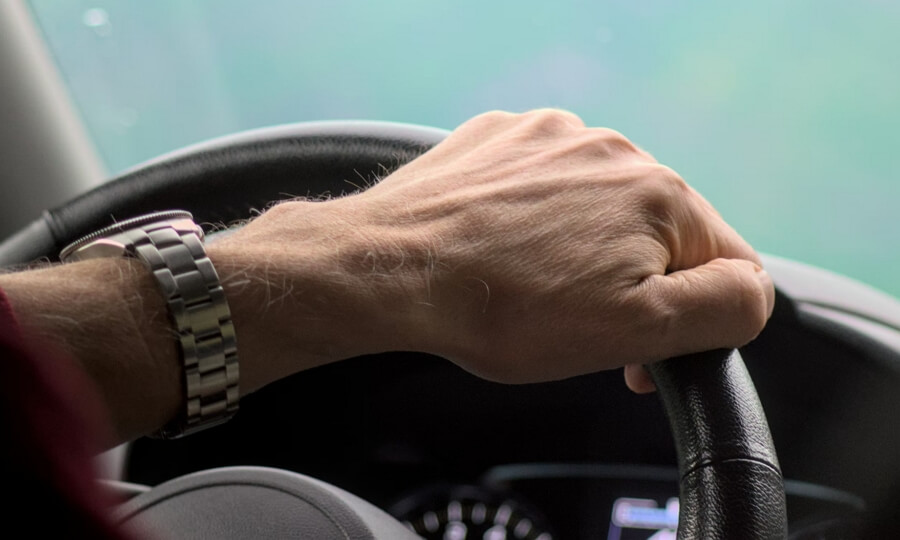 Во Франции за превышение на 50 км/ч теперь судят как за преступление