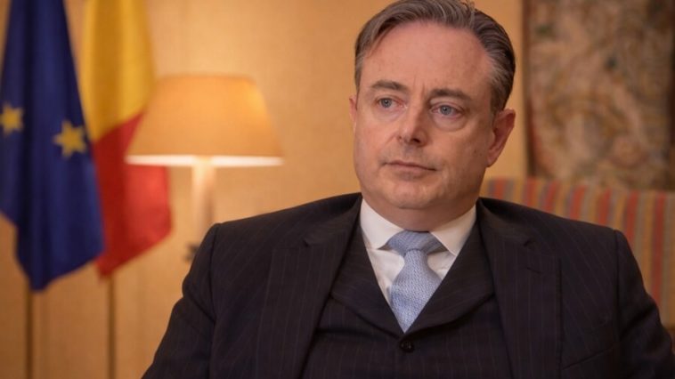 Кризис в коалиции: Де Вевер заговорил об уходе и расколол кабинет заявлением о России