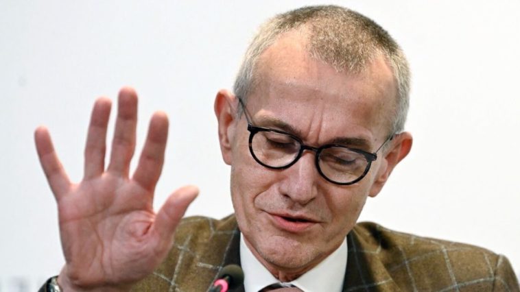 Экономия или угроза? Новая политика по лекарствам вызвала волну критики