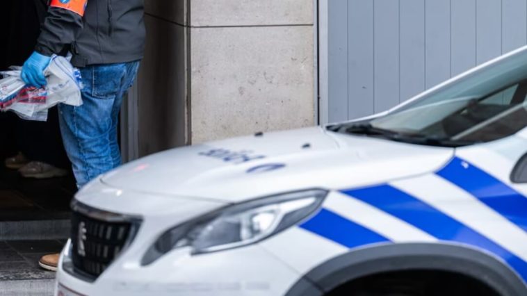 Новый шаг к ужесточению политики возвращения: полиция сможет входить в жильё для задержания нелегалов