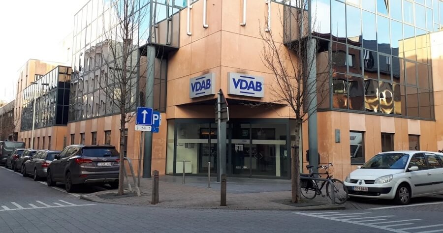 Тысячи жителей Антверпена могут потерять пособия уже в ближайшие месяцы