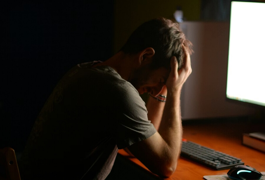 Без пособия — без работы: почему реформа даёт сбой в Брюсселе